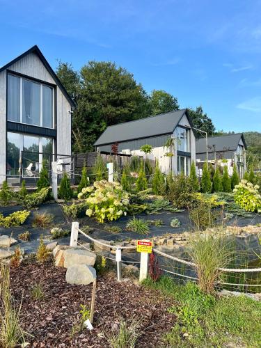 Osada Szara Wadera in โคมันตชา