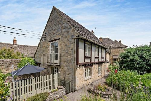 Entire Cottage in Burford Centre, Cotswolds