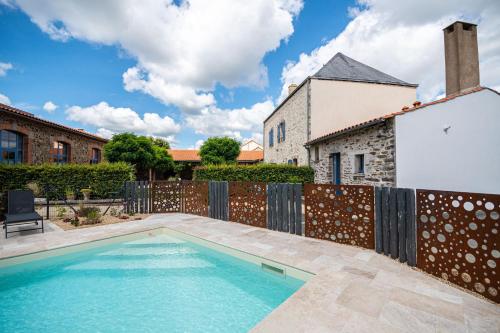 Le DOMAINE DES ECOLIERS B&B - Chambre d'hôtes - Montaigu-Vendée