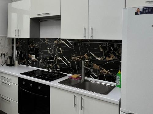 Studio Apartment image 3
