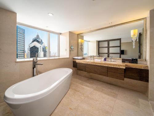 Fürdőszoba, Dorsett Chengdu Hotel Chunxi Road in Wenshu Yuan Kolostor Környéke