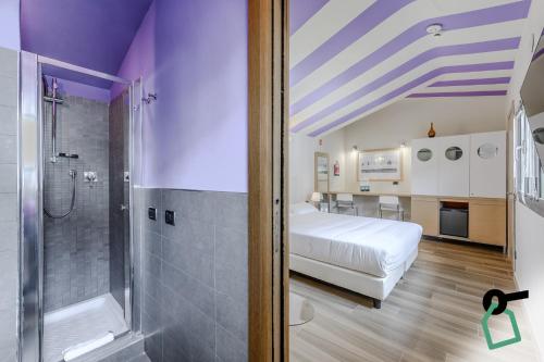HOTIDAY ApartHotel Firenze - Tap to explore photos