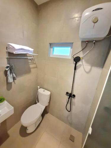 Salle de bain, Zizi Homey 202 Cemara Asri Triple Single in Medan