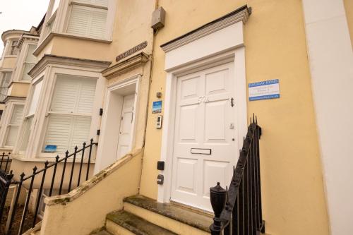 Beachside Gallery Flat Weymouth