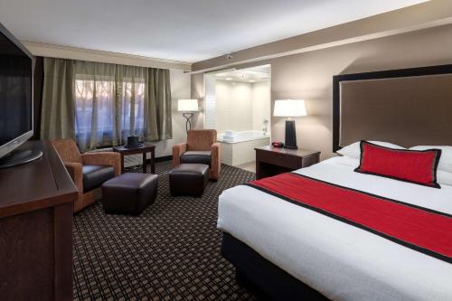 2 bedrooms, 3 beds