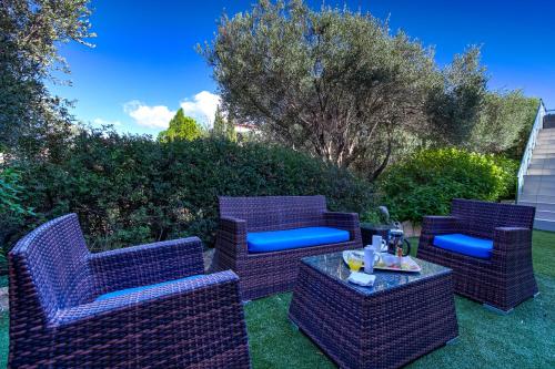 3 bedroom Villa Eleyjo with stunning private pool Aphrodite Hills Resort - image 14