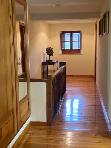 Casa estilo rural con jardín entre playa y montaña (Casa estilo rural con jardin entre playa y montana) in Caravia
