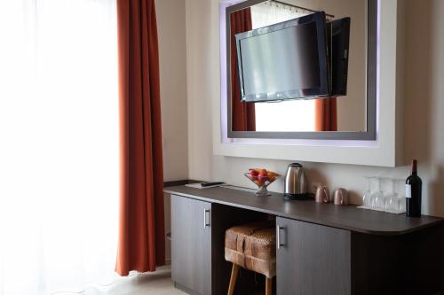 Hotel La Riva - image 2