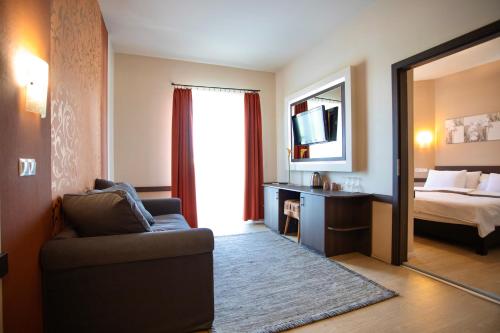 Hotel La Riva - image 13