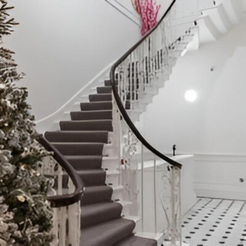 5H Modern Elegance 1-Bedroom City Living in London - image 6