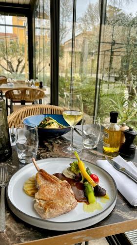 Aquabella Hôtel & Spa - image 7