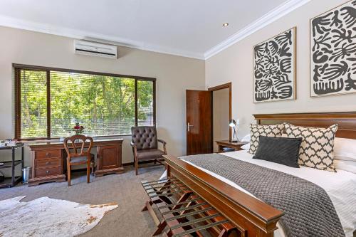  Double Room image 3