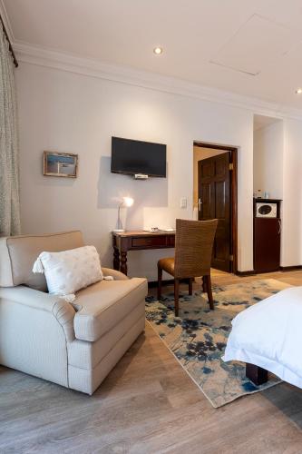  Double Room image 2