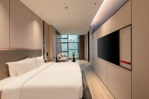 Holiday Inn Express Chongqing Nanbin Road by IHG