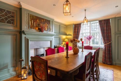 Stone House Hotel - image 9