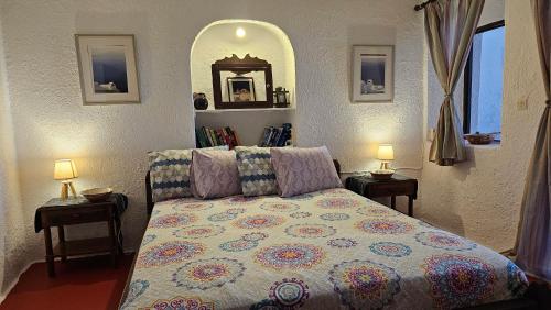 Cactus cave house on the caldera Cactus cave house on the caldera