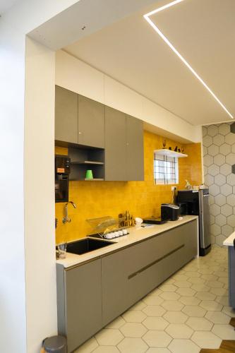Bumblebee - The Penthouse, Mysore (Foto 5)