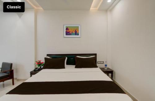 Hotel Giriraj Palace in รามสิงห์ปุระ