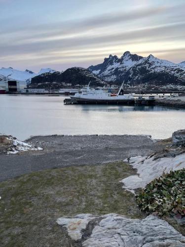 Leilighet sentralt i Svolvær med sjøutsikt