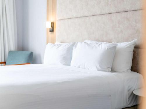 Novotel Brighton Beach - image 14