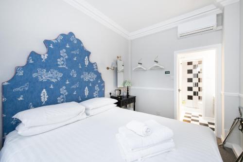 Americana Hotel - image 4