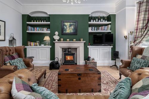 No22, Llandudno - Stylish & Cosy Period Apartment, with Hot Tub & Private Parking, Llandudno (photo 3)