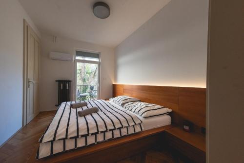Luxury CITY CENTER APT w AC & Balcony, Bratysława (zdjęcie 7)