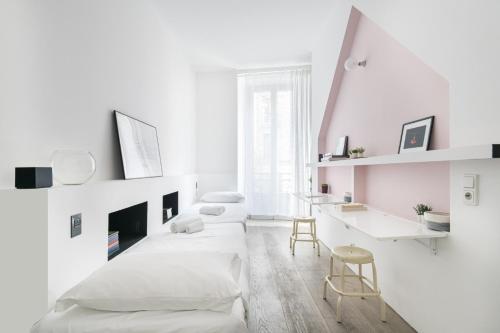 Easylife - Milano - Corso Garibaldi 44 - Brera, Milan