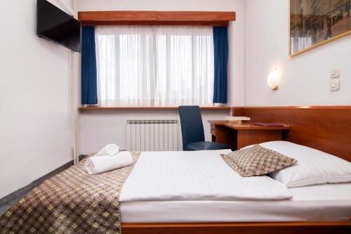 1 twin bed