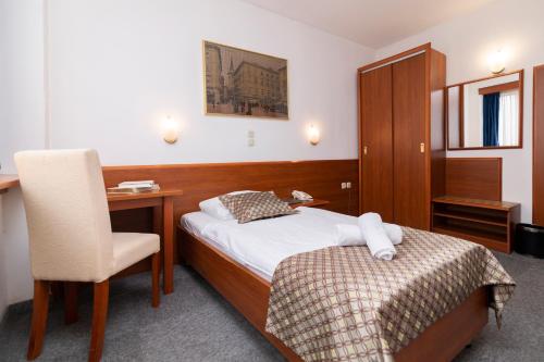 Hotel Neboder - image 14