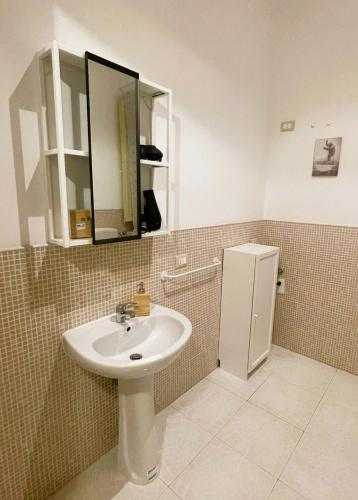 Olivuzza Rooms in Apartment