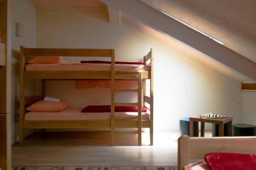 Hostel Kumrovec - Bed & Breakfast