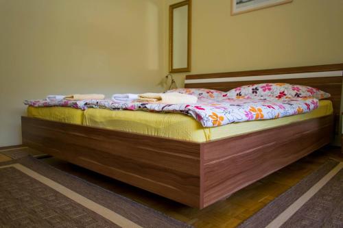 Hostel Kumrovec - Bed & Breakfast