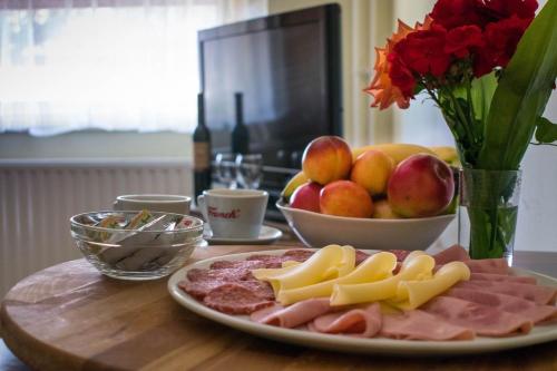 Hostel Kumrovec - Bed & Breakfast