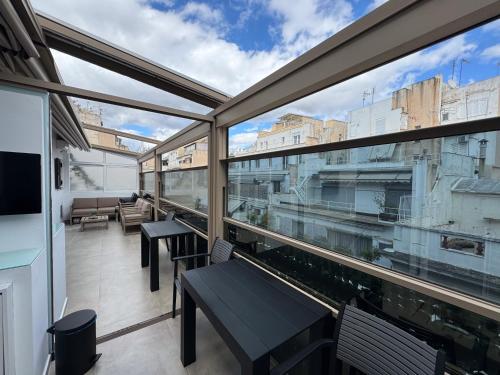 Athens Luxury Penthouse, Atény