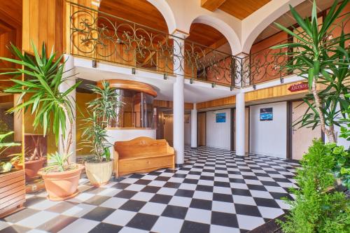 Superior One-Bedroom Apartment with Balcony