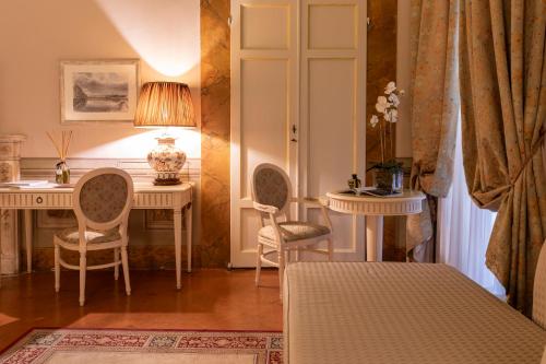 Junior Suite (3 Adults) image 8
