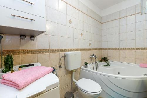 Apartment with Sea View image 7