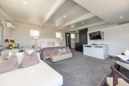 Suite with Sea View room in O on Kloof Boutique Hotel & Spa