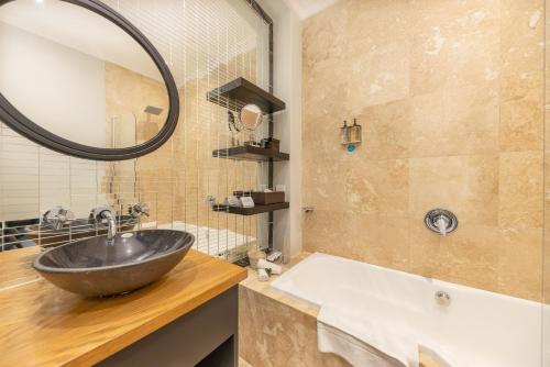 O on Kloof Boutique Hotel & Spa Room Type - Deluxe Double or Twin Room with Garden View