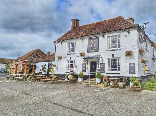 The Crown Aldbourne