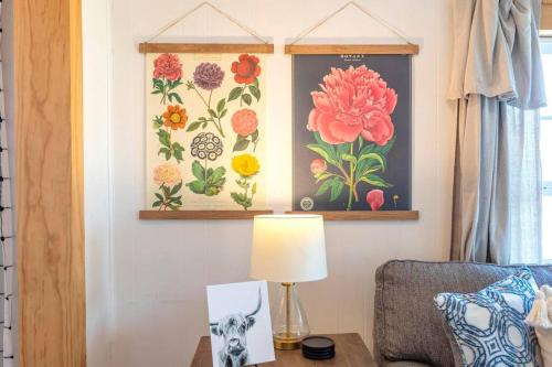 Remodeled 1920s Charmer Near ETSU JCMC & Downtown - Single Family Home in Johnson City, USA