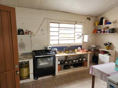 Casa simples, mas o lugar é maravilhoso! Para até 10 pessoas, Alfenas (Foto 8)