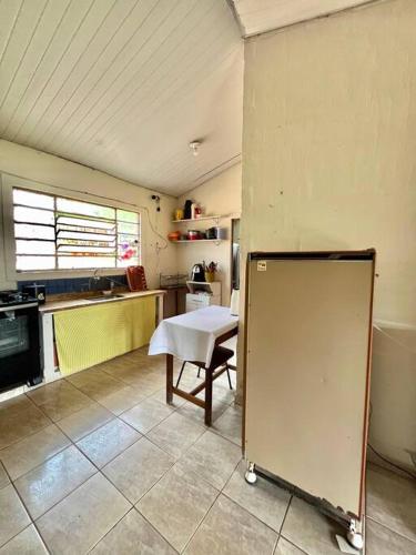 Casa simples, mas o lugar é maravilhoso! Para até 10 pessoas