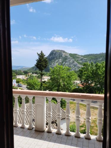 Atracţii în apropiere, Sudbina in Sutomore