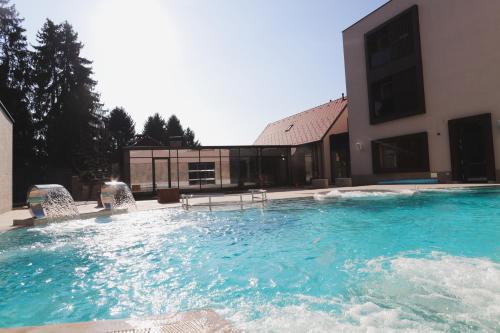 Peldbaseins, Hotel Bernarda in Varaždinske Toplice