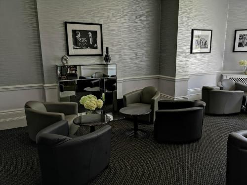 Bar/lounge, Trouville Hotel in Bournemouth