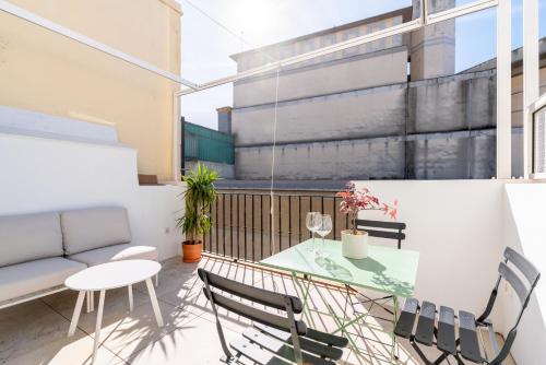 Dos de Mayo Olehousing, Sevilla