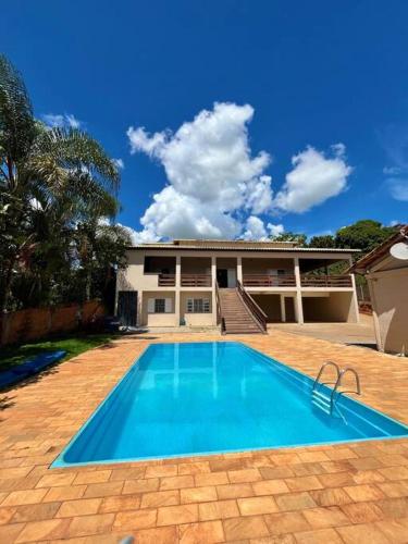 Casa na Beira Represa Furnas com Piscina Aquecida P/ Até 25 pessoas