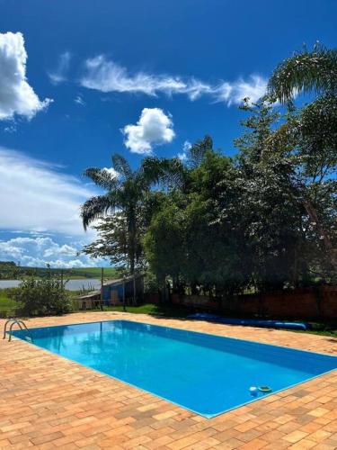 Casa na Beira Represa Furnas com Piscina Aquecida P/ Até 25 pessoas